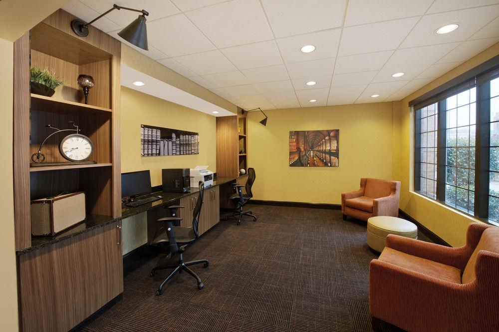Holiday Inn Express Fredericksburg - Southpoint By Ihg Εξωτερικό φωτογραφία
