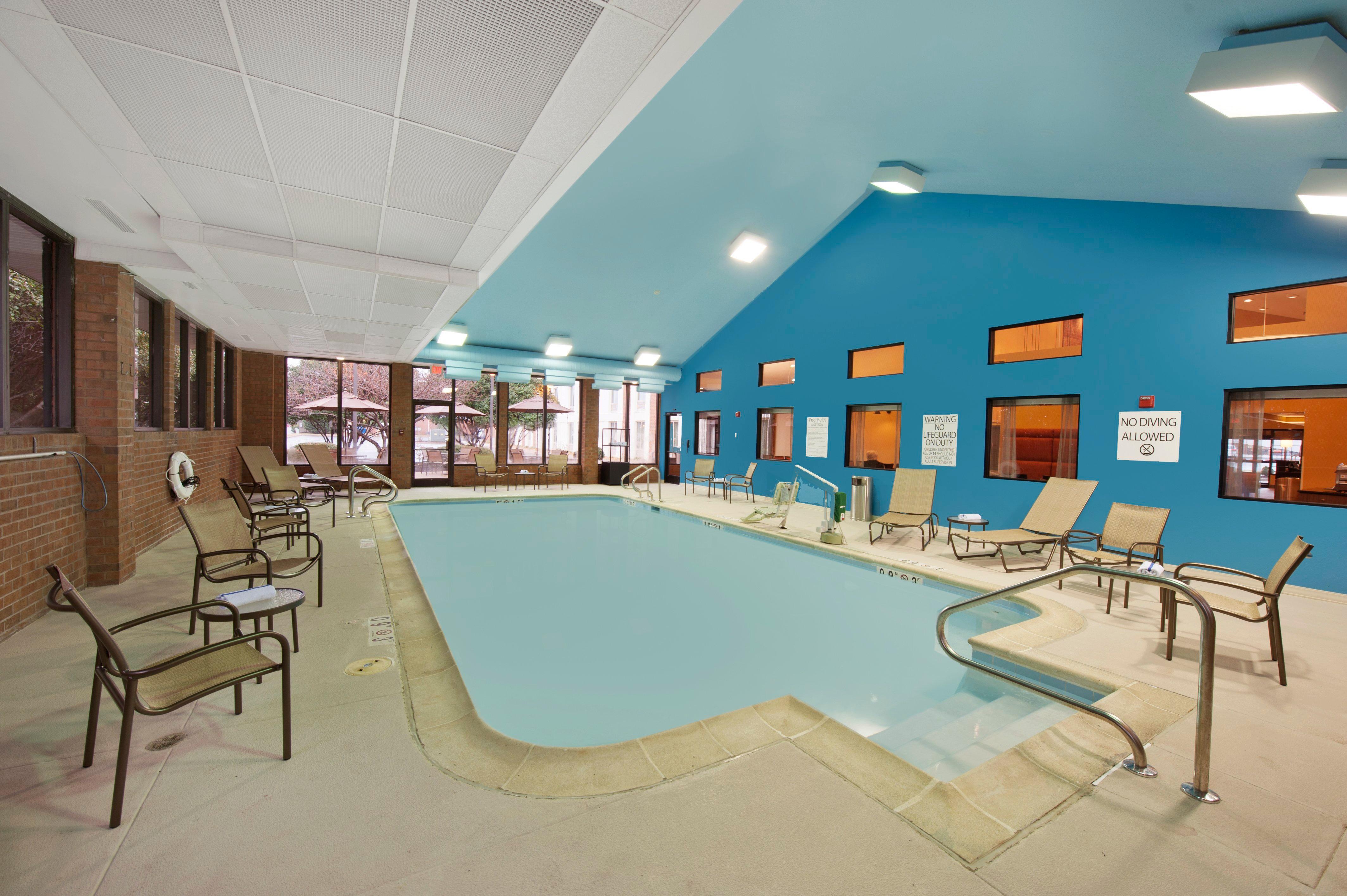 Holiday Inn Express Fredericksburg - Southpoint By Ihg Εξωτερικό φωτογραφία