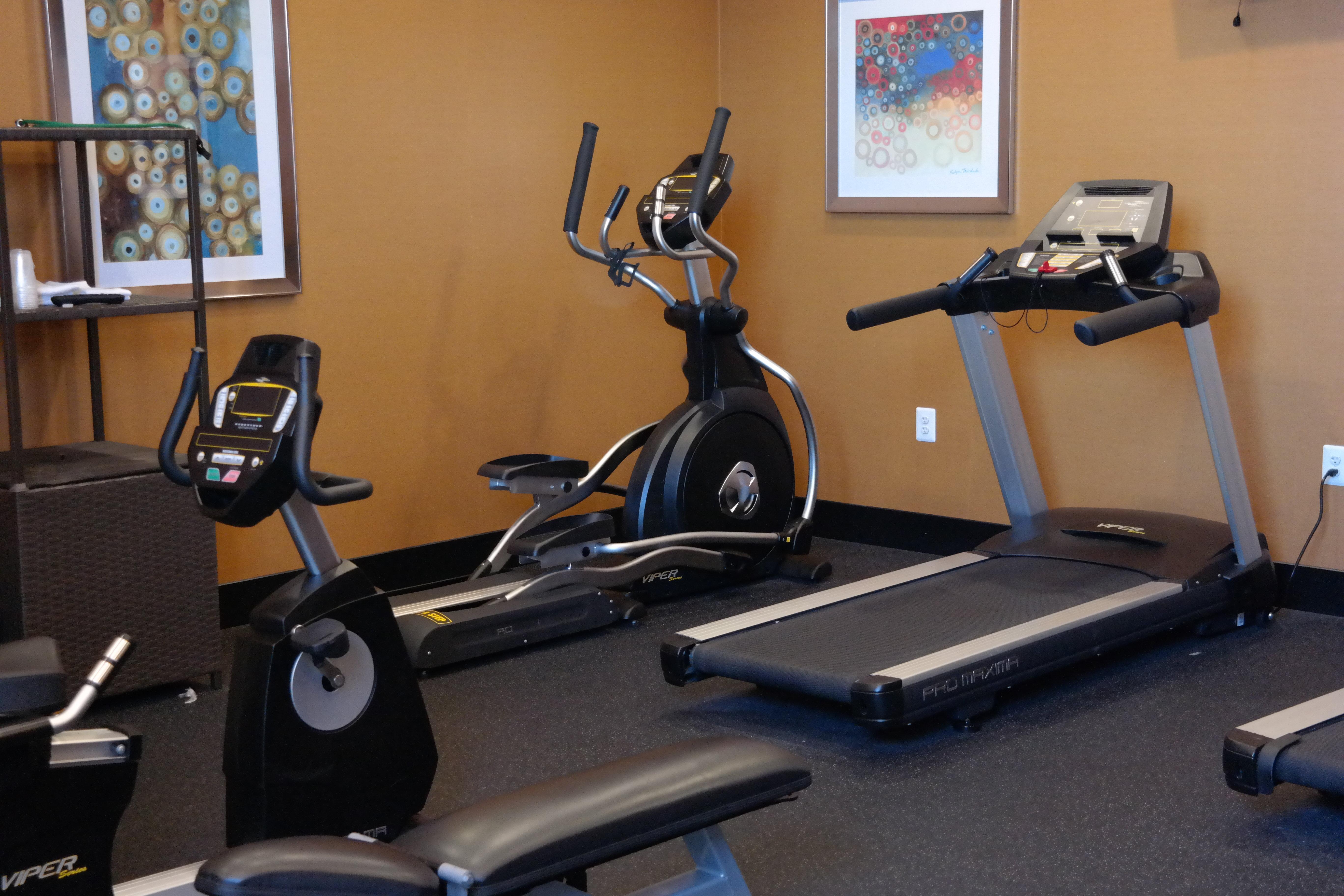 Holiday Inn Express Fredericksburg - Southpoint By Ihg Εξωτερικό φωτογραφία