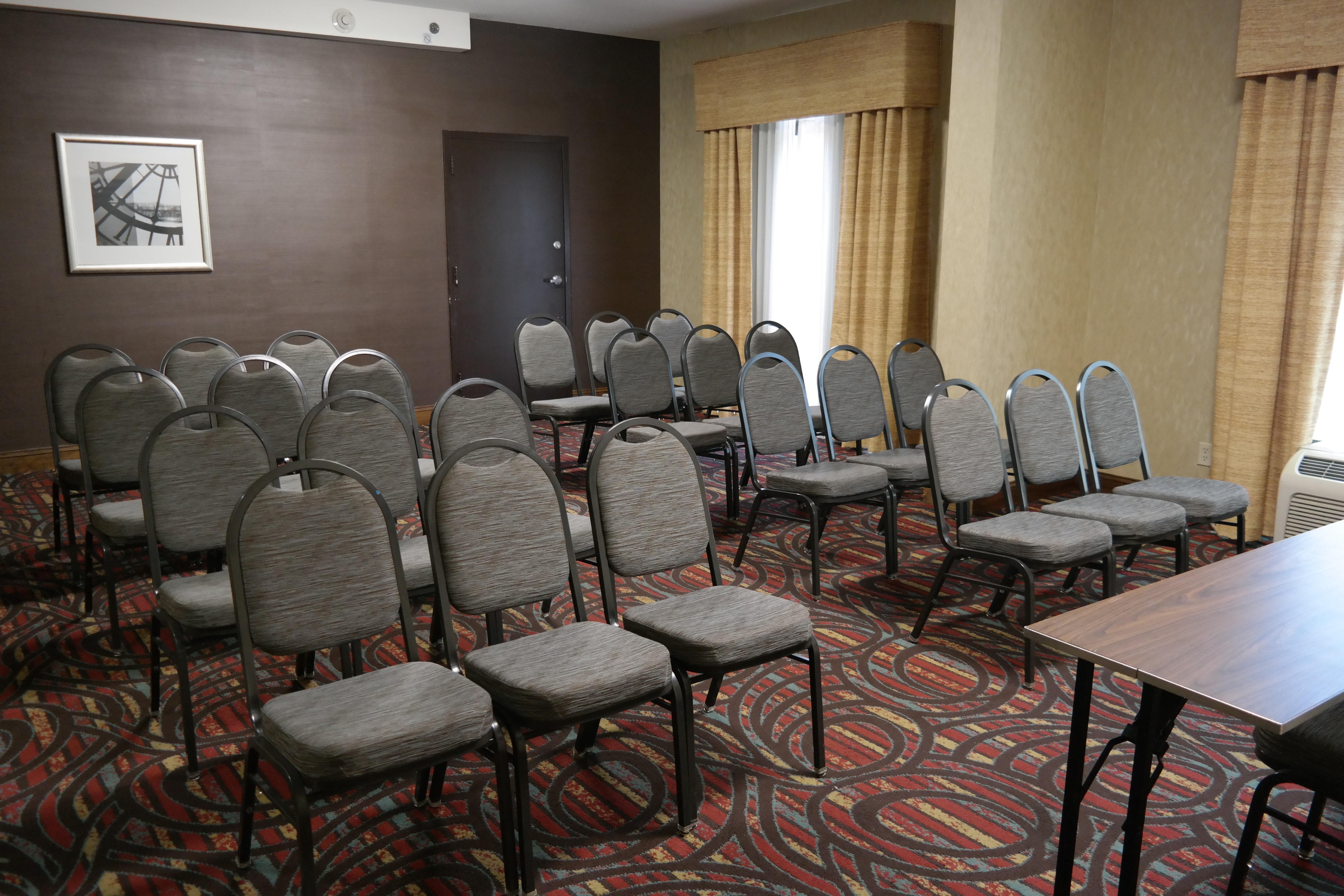 Holiday Inn Express Fredericksburg - Southpoint By Ihg Εξωτερικό φωτογραφία