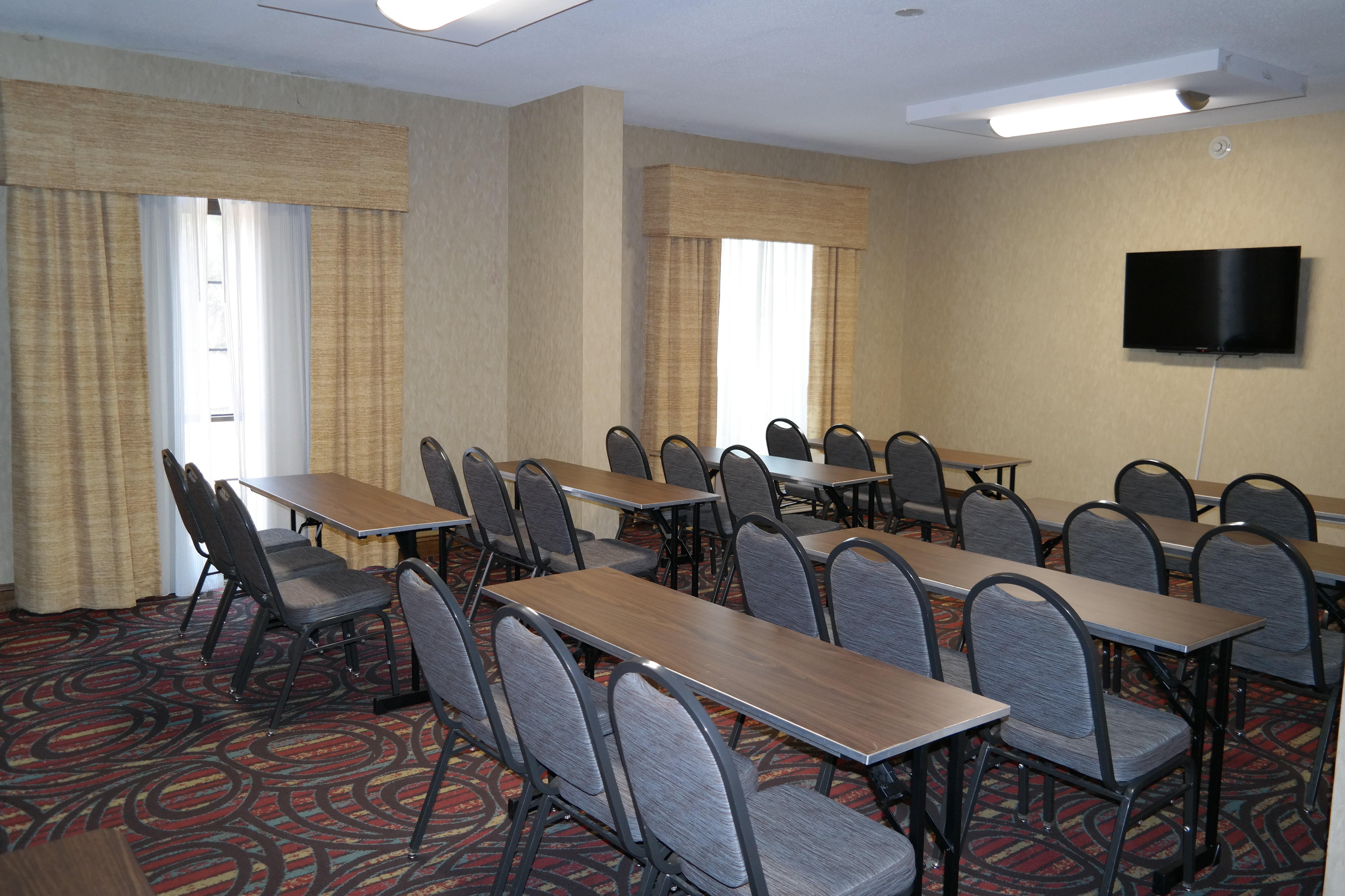 Holiday Inn Express Fredericksburg - Southpoint By Ihg Εξωτερικό φωτογραφία