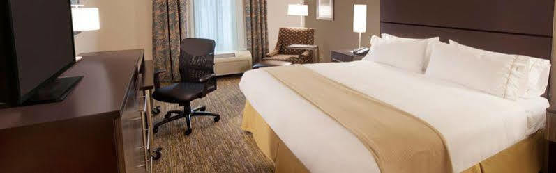 Holiday Inn Express Fredericksburg - Southpoint By Ihg Εξωτερικό φωτογραφία